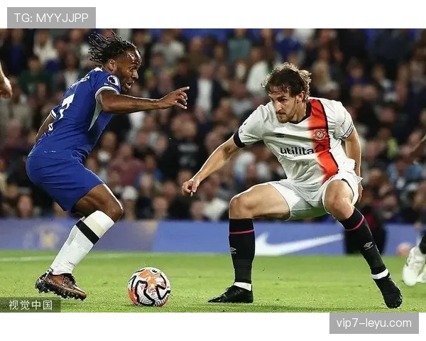 卢顿奇迹：升班马强势崛起，英超赛场展现蜕变实力