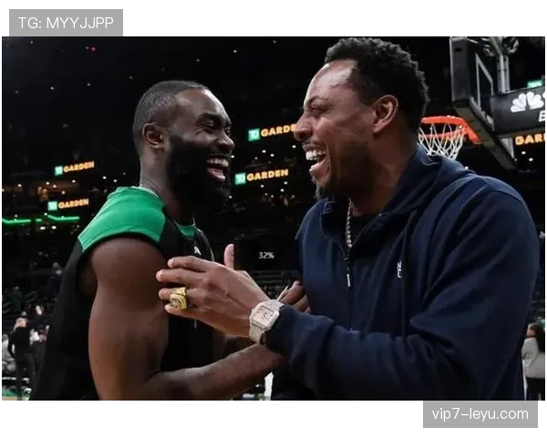 杰伦·布朗突破得分效率提升明显拉开与格林差距